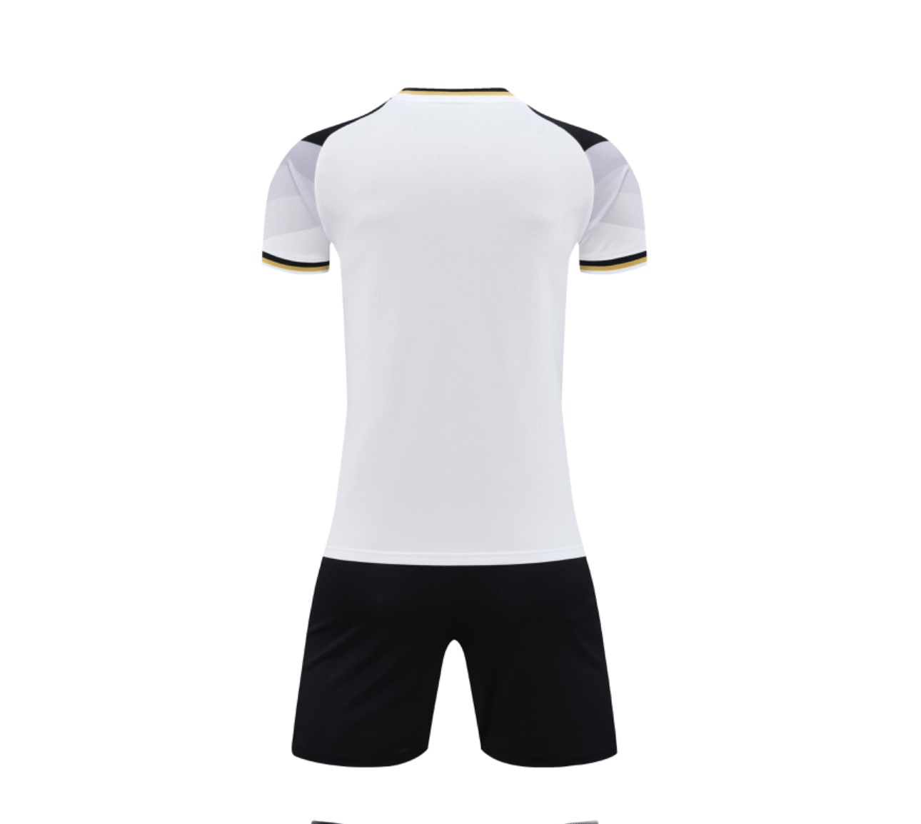 Футбольная форма Joma