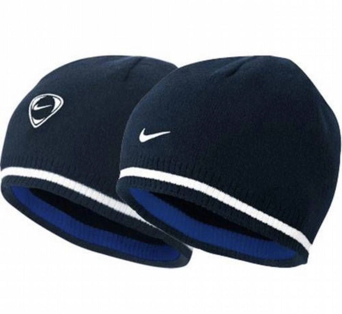 Шапка двусторонняя Nike